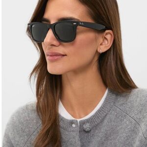 Ray-Ban Black Wayfarer Sunglasses